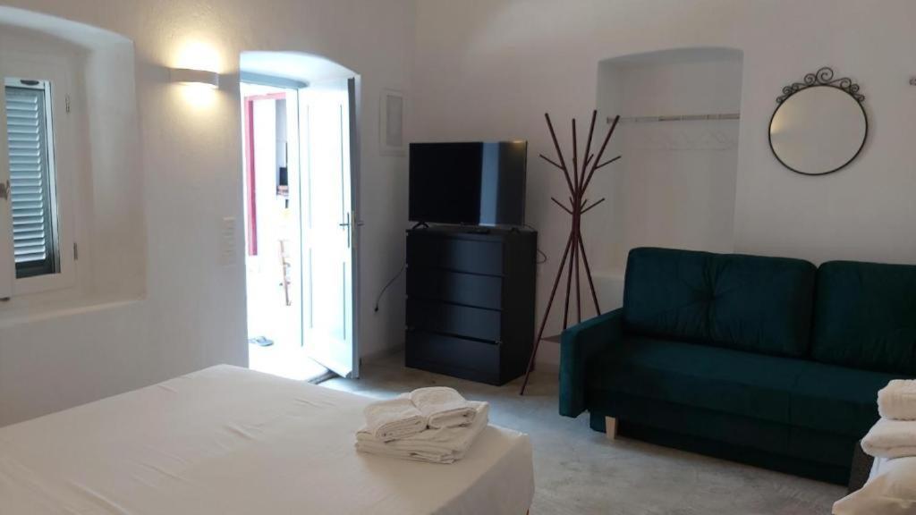 Kas Residence Renovated 2022 Σπέτσες Εξωτερικό φωτογραφία