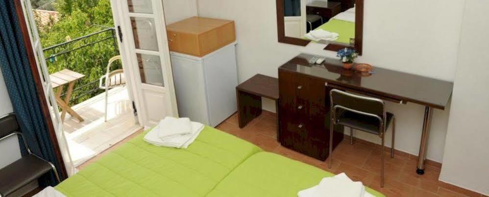 Kas Residence Renovated 2022 Σπέτσες Εξωτερικό φωτογραφία